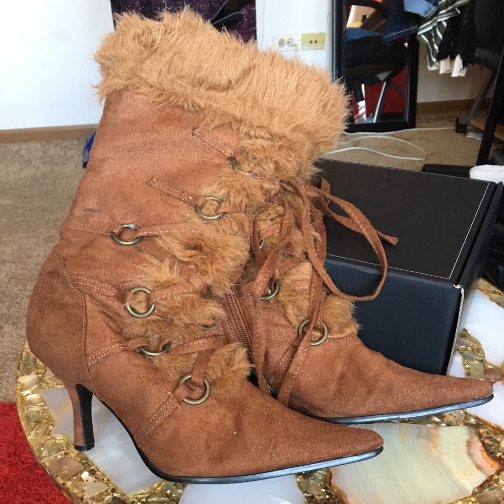 Tan lace up faux fur boots! Super Cute!